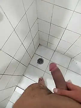 geovanii157 online show from 10/29/25, 02:21