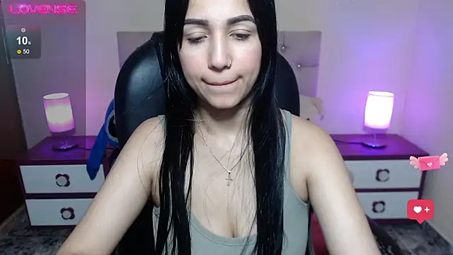 gabyy cute  online show from 12/02/25, 09:27