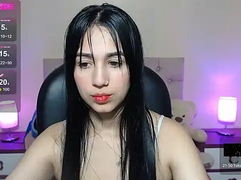 gabyy cute  online show from 11/12/25, 02:48