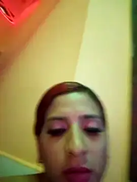 Snapshot of sol22222 chatting on 11/06/25, 10:03 sol22222 online show from 11/06/25, 10:03