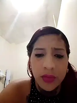 Snapshot of sol22222 chatting on 11/15/25, 05:17 sol22222 online show from 11/15/25, 05:17