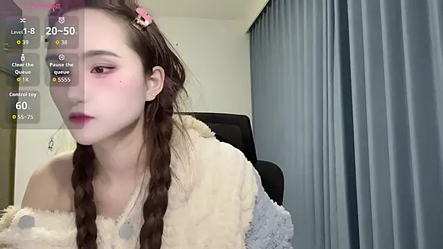 Momo-999 online show from 12/01/25, 12:28