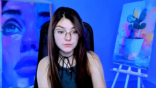 Snapshot of AnaSteisher chatting on 10/20/25, 11:44 AnaSteisher online show from 10/20/25, 11:44