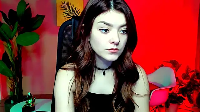 Snapshot of AnaSteisher chatting on 11/12/25, 01:26 AnaSteisher online show from 11/12/25, 01:26