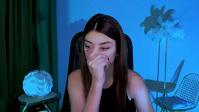 Snapshot of AnaSteisher chatting on 12/05/25, 02:26 AnaSteisher online show from 12/05/25, 02:26