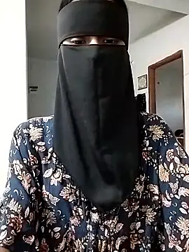 Ratri-Biswas online show from 11/18/25, 10:07