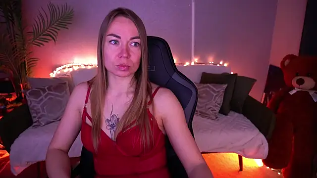 VixenMuse online show from 04/13/26, 08:24