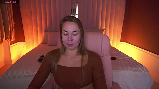 VixenMuse online show from 10/30/25, 08:39