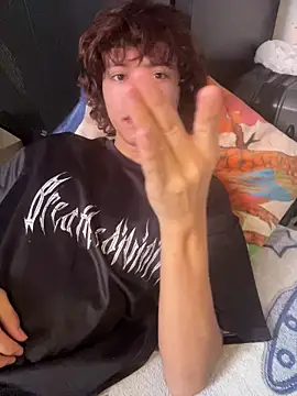 JoelnClouds online show from 04/09/26, 06:58