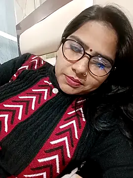 Snapshot of Vanshika1432 chatting on 11/22/25, 01:32 Vanshika1432 online show from 11/22/25, 01:32