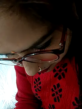 Snapshot of Vanshika1432 chatting on 11/25/25, 08:14 Vanshika1432 online show from 11/25/25, 08:14