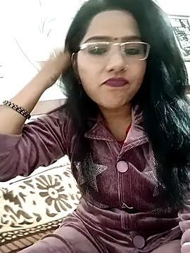 Snapshot of Vanshika1432 chatting on 12/02/25, 12:40 Vanshika1432 online show from 12/02/25, 12:40