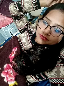 Snapshot of Vanshika1432 chatting on 11/18/25, 07:28 Vanshika1432 online show from 11/18/25, 07:28