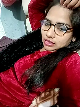 Snapshot of Vanshika1432 chatting on 11/19/25, 07:36 Vanshika1432 online show from 11/19/25, 07:36