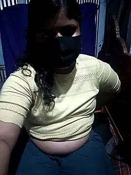 Priyanka-Khan online show from 04/19/26, 05:58