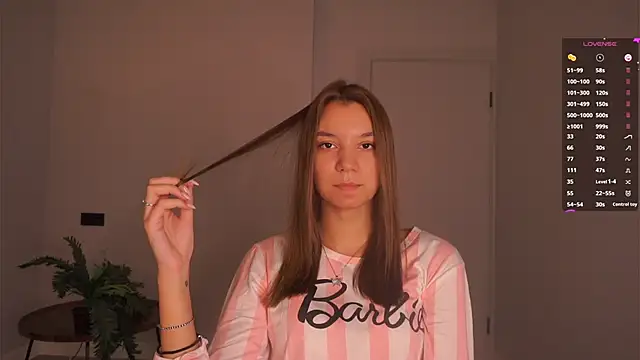 BrynnHolverson online show from 10/29/25, 07:24