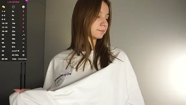 BrynnHolverson online show from 11/29/25, 07:36