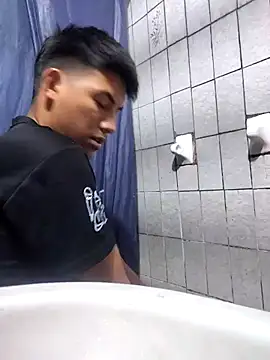 Snapshot of Carlosvelaz561162 chatting on 10/27/25, 07:42 Carlosvelaz561162 online show from 10/27/25, 07:42