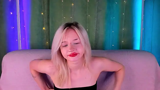 AlessaKiss online show from 04/17/26, 01:52