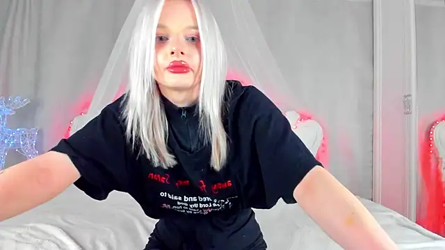 Snapshot of AlessaKiss chatting on 06/07/26, 12:49 AlessaKiss online show from 06/07/26, 12:49