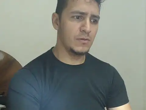 Snapshot of DarkTheKing chatting on 10/21/25, 06:02 DarkTheKing online show from 10/21/25, 06:02