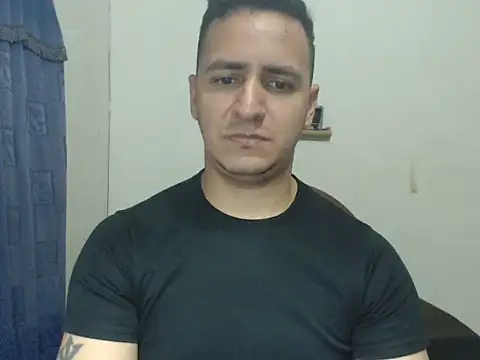 Snapshot of DarkTheKing chatting on 11/19/25, 07:08 DarkTheKing online show from 11/19/25, 07:08