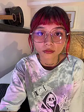 Emma duff online show from 03/31/26, 07:49