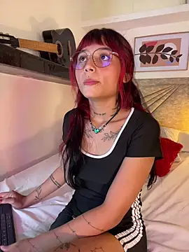 Emma duff online show from 04/16/26, 09:39