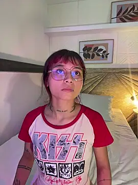 Emma duff online show from 03/29/26, 07:26