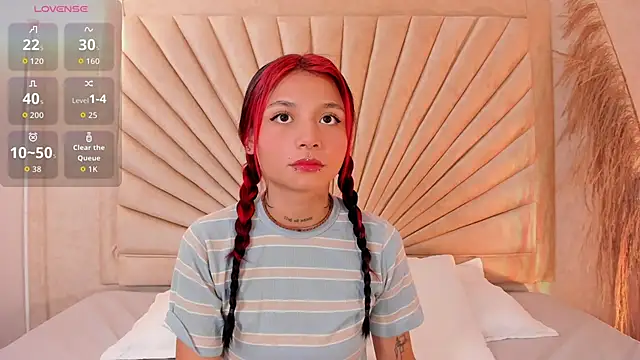 Snapshot of Emma_duff chatting on 11/10/25, 01:16 Emma duff online show from 11/10/25, 01:16