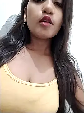 Beauty maya online show from 10/18/25, 03:36