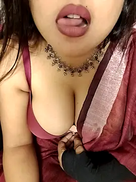 Cuty-Lina online show from 11/12/25, 03:16