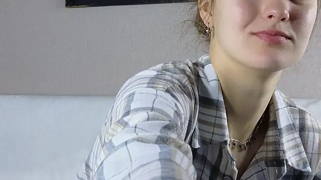 Snapshot of FoxFever chatting on 11/07/25, 06:40 FoxFever online show from 11/07/25, 06:40