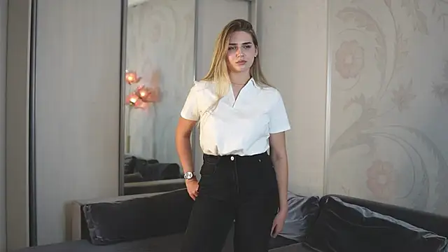 StormyMuse online show from 10/29/25, 01:43