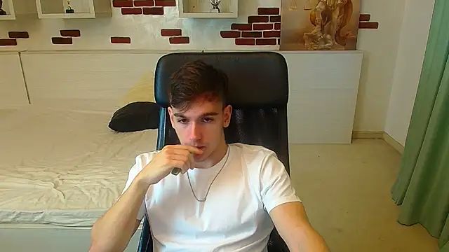 BradyFlint online show from 12/05/25, 06:12