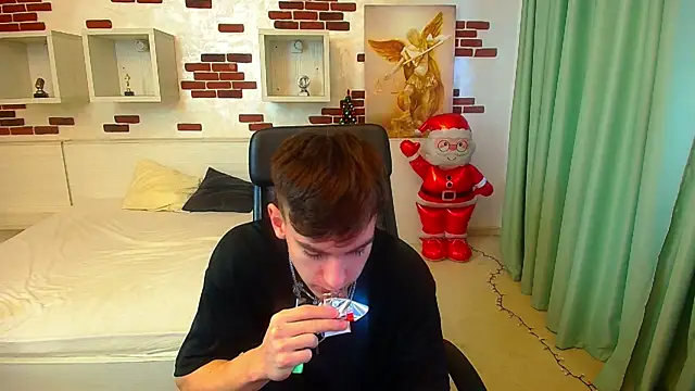 BradyFlint online show from 12/21/25, 07:32