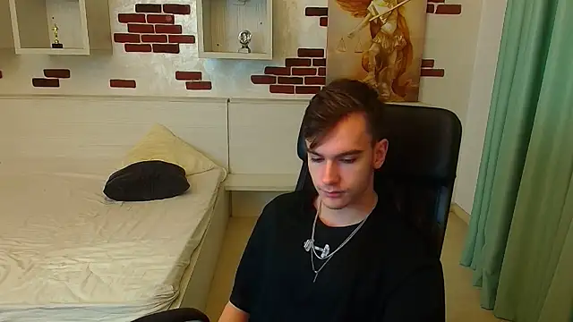 BradyFlint online show from 12/04/25, 05:17