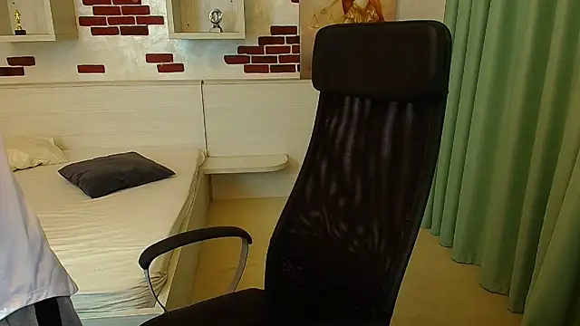 BradyFlint online show from 10/27/25, 05:30