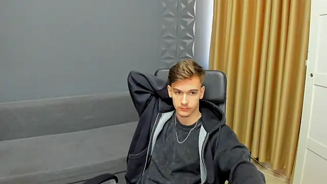 BradyFlint online show from 04/15/26, 04:18