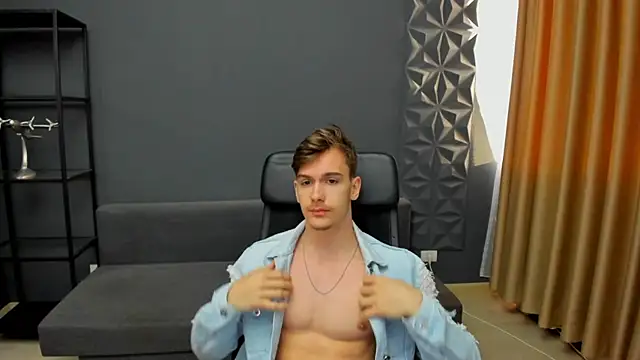 BradyFlint online show from 04/24/26, 04:36