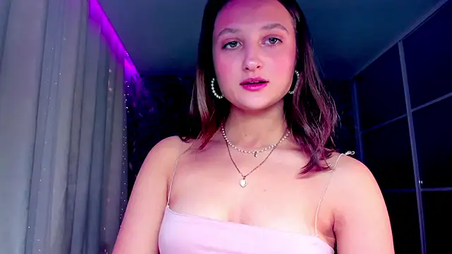 Snapshot of mishel_amurr chatting on 10/29/25, 01:48 mishel amurr online show from 10/29/25, 01:48