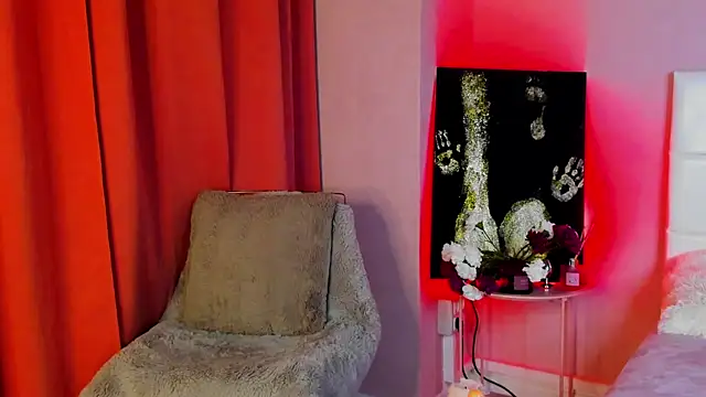 IzieCarter online show from 11/06/25, 08:46