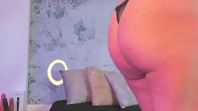 Snapshot of Karina_chastillo chatting on 01/18/26, 11:35 Karina chastillo online show from 01/18/26, 11:35