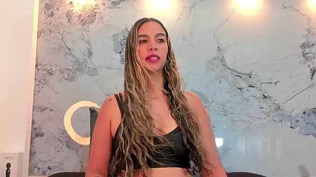Karina chastillo online show from 05/25/26, 11:20