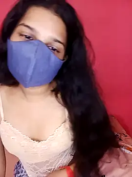 Snapshot of Lovely_Queennn chatting on 10/17/25, 07:44 Lovely Queennn online show from 10/17/25, 07:44