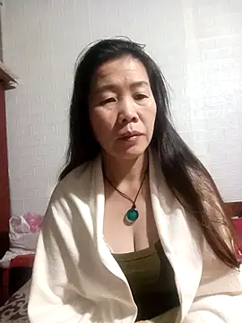 tabby-cat11 online show from 11/21/25, 07:02