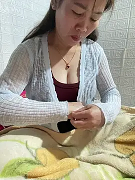 Snapshot of tabby-cat11 chatting on 01/15/26, 01:58 tabby-cat11 online show from 01/15/26, 01:58