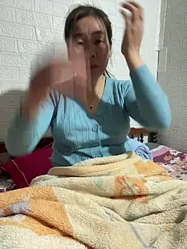 Snapshot of tabby-cat11 chatting on 01/10/26, 03:02 tabby-cat11 online show from 01/10/26, 03:02