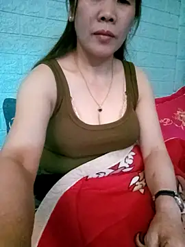 Snapshot of tabby-cat11 chatting on 12/23/25, 07:18 tabby-cat11 online show from 12/23/25, 07:18