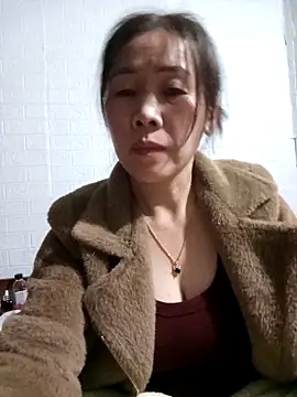 tabby-cat11 online show from 11/26/25, 12:05